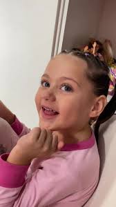 Penteados Fáceis com Arco-Íris para Crianças