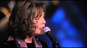 I am remembering how much nanci's music has meant to me since forever, and how grateful i am to. Nanci Griffith Ist Tot Countrymusicnews De