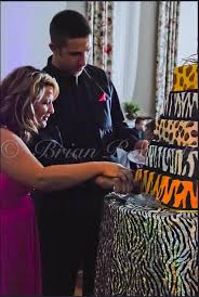 Ali bumgarner also known as ali saunders is the lovely wife of talented mlb pitcher for the san francisco giants, madison bumgarner, a.k.a madbum or big country.. Madison Bumgarner Pros Baseball God Cons This Was His Wedding Cake Mina Kimes Scoopnest