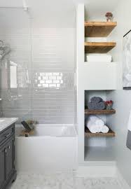 Entdecken Sie Quot Ideen Fur Das Badezimmer Quot Auf Pinterest Weitere Ideen Uber Kleine New Bathroom Designs Small Bathroom Remodel Small Master Bathroom