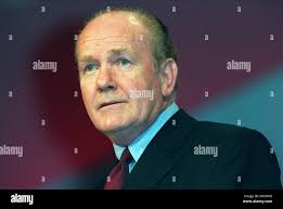 John reid left hi-res stock photography and images