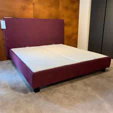 Die unterfederung fürs bett bietet dem schlafenden eine komfortable liegefläche an, sie stützt den körper und federt sein gewicht ab. Bett Bohemian Stoff Shadow Prune Mit Unterfederung Ohne Matratzen Betten Mobelfirst