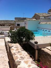 Located in the old town close to one of the main gates and the plaza del marques. Hotel Las Casas Del Consul Ubeda Nomolesten Com