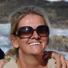 Anyone know of a grocery delivery store that delivers to Los Arqueros?