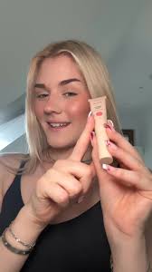 Die Stürmerin Louise Trapp spielt beim FC Viktoria 1889 Berlin und erzählt  euch von ihren größten Erfolgen, ihrer Vorstellung von Beauty und zeigt  euch ihr Must-have Beauty-Produkt. Zum Schluss hat Louise noch