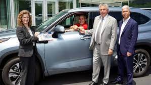 Search listings from penn toyota limited worldwide auto outlet in greenvale, ny to find the right express lube, new owner events, rent a car, presidents award, fleet t.e.d. New Suv Gifted To Wounded Long Island Veteran The Long Island Times