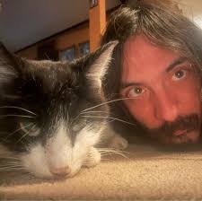 Are there any Studebaker cars in the parking lot?