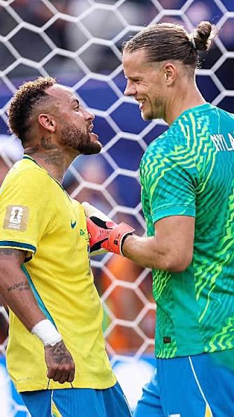 NEYMAR Y UN CRUCE MUY PICANTE CON NYLAND PREVIO AL PENAL 🔥 🇧🇷 El arquero de Noruega quiso incomodar a Neymar previo al penal que acercó a Brasil en el resultado y