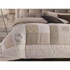 Scopri il vasto tante proposte per colorare la tua camera da letto: Trapunta Matrimoniale Invernale Ricamata Double Face Panna Beige 017999630015