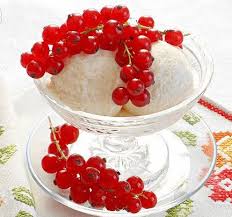 La Creme Glacee Au Mascarpone Est Un Entremets Glace A Base De Creme Fraiche Mascarpone Lait Concentre Sucre Lait Mascarpone Farine De Caroube Creme Glacee