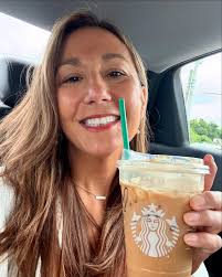 Amber Fuller (@amberleefuller) • Threads, bày tỏ nhiều hơn