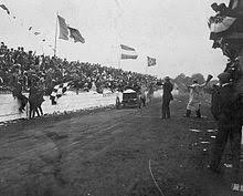Blue flag with yellow diagonal stripe iracing wiki fandom. Racing Flags Wikipedia