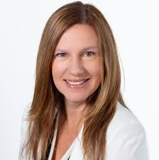 Michele Hunter's Instagram, Twitter & Facebook