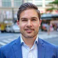 Aaron Mccoll's Instagram, Twitter & Facebook