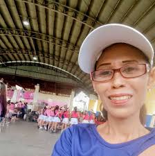 Cool down the naturally good way with these NEW #GoldilocksPH refreshments  made with REAL fruit juice and brewed tea! 💛 Available in Mango Juice and  Tea with Calamansi. 🥭🍃