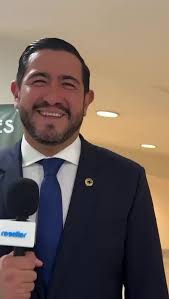 Samira Herrera, directora de Comunicaciones y Relaciones Públicas en  @huawei México, será una de nuestras panelistas del Foro Reseller  “Liderazgo Femenino: Rompiendo el techo de cristal”. Conoce su historia,  cómo rompió este