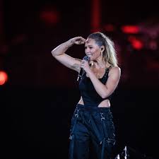 Helene Fischer macht sich Sorgen um die Zukunft – Nachdenkliche Töne bei  Mega-Show