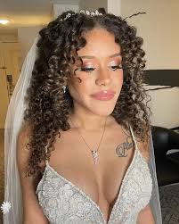 2023 Brides & Grooms