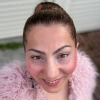 100+ perfiles de «Modra»