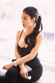 Bức ảnh này đã đủ đốt mắt dân tình chưa quý vị ơi? Cung Máº·c Ton Vong 1 Hot Gymer Le Bá»'ng Hoa Háº­u Äƒn ChÆ¡i Sai Thanh TÆ°á»Ÿng Kin Hoa Há»Ÿ