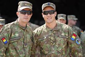 Centrul militar județean neamț transmite că pentru posturile de soldat gradat/profesionist nu se mai fac înscrieri. Vrei SÄƒ Alegi O CarierÄƒ MilitarÄƒ Se Fac RecrutÄƒri In ArmatÄƒ