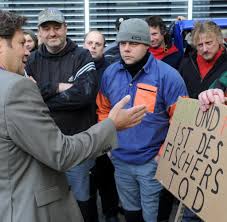 Ich weiß aus eigener erfahrung, wie lange es dauern kann. Schleswig Holstein Robert Habeck Zwischen Tieren Natur Und Verbanden Welt