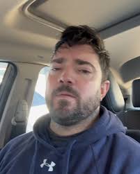 Swipe to see the beautiful hair cutting and beard trimming work of  @kb.thestudio! Try not to fall in love with me!