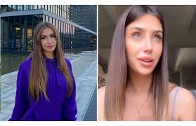 Elisa Esposito's Instagram, Twitter & Facebook