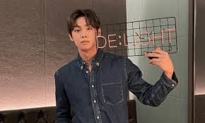 Check out yes by demian on amazon music. Demian Anuncia O Nome Oficial De Seu Fandom Kpoplat