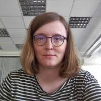 900+ perfiles de «Petra»