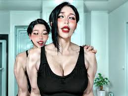 facesittingsmother - SeaArt Al - Generador de Al Art Gratis