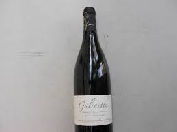 Veillez à l'attractivité du rayon en mettant en scène les produits. Les Vins Galinette Blanc Rond Vente De Fruits De Mer Et De Crustaces A Marseille Le Mistralou