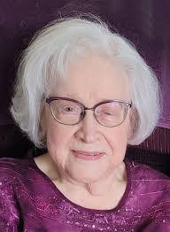 Rose Olson's Instagram, Twitter & Facebook