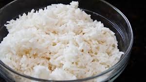 Kalori nasi putih 1 centong (setara dengan kalori nasi putih 100 gram) = 129 kalori. Tahukah Anda Inilah 3 Tanda Tanda Nasi Sudah Tidak Layak Konsumsi Salah Satunya Lembek Dan Berair Halaman All Tribun Kaltim