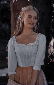 Pin By Lorhket Queen On Other Shows Cinderella Aesthetic Princess Aesthetic Queen Aesthetic