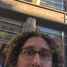 How old to be a host at olive garden. Now I Know What It S Like To Work At Olive Garden