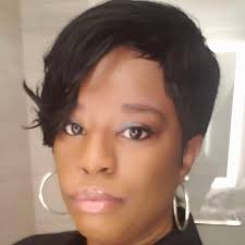 Michelle Stuckey's Instagram, Twitter & Facebook