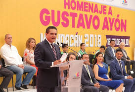Tras la difusión de las imágenes del mandatario a lado de la cantante de pop belinda, durante la visita del papa francisco a morelia, aureoles volvió a llamar la atención de las. Nombra Silvano Aureoles A Gustavo Ayon Como Embajador De Michoacan Alternauta