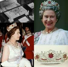 Discover the magic of the internet at imgur, a community powered entertainment destination. Tiara De Rubi Birmana Reina Elizabeth Ii Del Reino Unido Royal Tiaras Royal Crowns British Crown Jewels