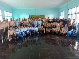 Contoh surat lamaran kerja umum, bank, karyawan, alfamart, pt, sekolahan, formal, fresh graduate, bahasa inggris, via email, tulis surat lamaran kerja adalah surat yang digunakan untuk melakukan permohonan mendapatkan pekerjaan sesuai pengalaman pada perusahaan tertentu. Kodim 0320 Dumai Gelar Sosialisasi Penerimaan Calon Prajurit Tni Ad Ta 2020