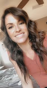 Brooke Neff's Instagram, Twitter & Facebook