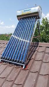 Panou Solar Apa Calda Inox Nepresurizat 100 Litri Cu Vas Flotor Solar Roof Solar Panel Solar Panels