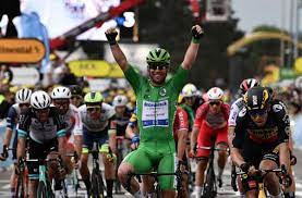 Mark cavendish wins stage two of the 2012 tour de france. Tour De France Mark Cavendish Feiert Seinen Dritten Tagessieg Sportmeldungen Stuttgarter Zeitung