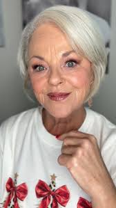 Natalie's Holiday Makeup Challenge