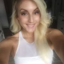 Lauren Fontenot's Instagram, Twitter & Facebook