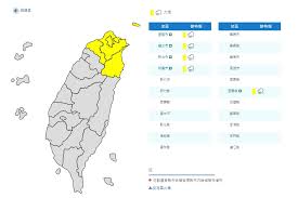 氣象局今日下午針對北北基宜發布豪雨特報，水利署也對 汐止 及烏來發布1級 淹水 警戒，當地目前已經出現淹水情況，甚至淹到機車半個輪胎以上. å¿«è¨Š é›¨å½ˆé–‹ç‚¸ åŒ—éƒ¨5ç¸£å¸‚å¤§é›¨ç‰¹å ±æ±æ­¢ä¸€ç´šæ·¹æ°´è­¦æˆ' æ±æ£®æ–°èž