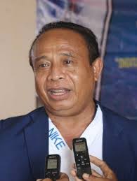 Governu Esforsu Kompleta Vasina AstraZeneca-Sinovac ho Pfrizer