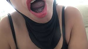 Big Ass Tunisian Arab MILF Loves Blowjob Sex in Hijab: Amateur Amateur Porn