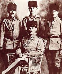 Kemal ataturk dan gerakan turki muda adalah yg mereformasi turki dari sistem khilafah ottoman dan kemudian menahan gelombang serangan yunani yang hampir dalam laman wikipedia inilah yang tertera, pemakaman ataturk disebutkan sebagai kebanggaan sekaligus kesedihan turki, 17 negara. Mustafa Kemal Ataturk Wikipedia Bahasa Indonesia Ensiklopedia Bebas