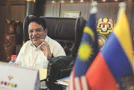 Datuk seri tengku adnan tengku mansor dijatuhi hukuman penjara 12 bulan dan denda rm2 juta selepas. Ku Nan Wants To Federalise Penang To Help Neglected Malays